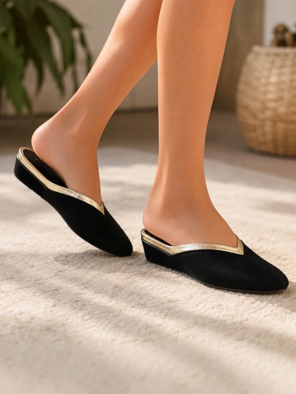 Jacques Levine Black Suede Mule Slippers Gold Trim Wedge Heel Comfort Size 5B